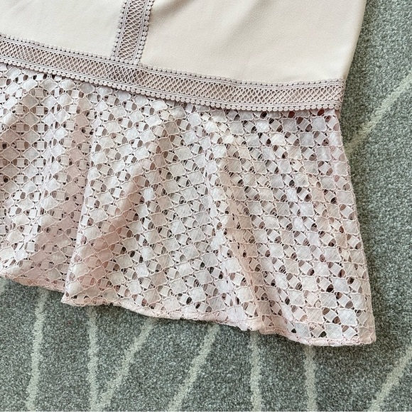 Chelsea28 Blush Pink Stretch Sleeveless Dress w/ Lace Details and Hem - Picture 3 of 6